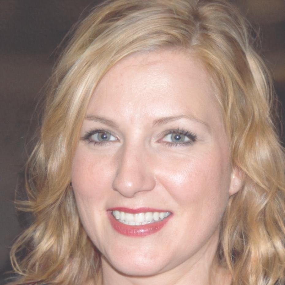 Felicity Ramsbottom, Lead Financial Strategist