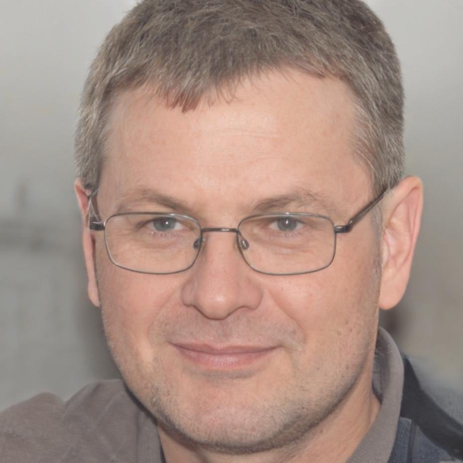 Marcus Richardson, lead business strategy instructor and former retail expansion director